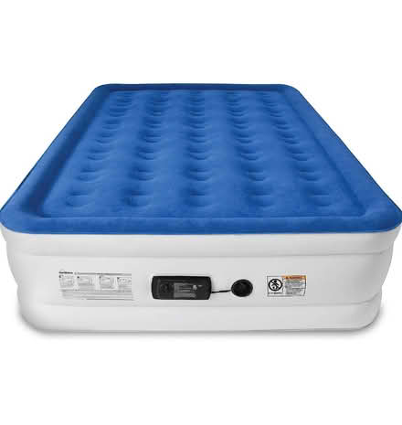 Photo of free 3 queen size air mattresses (Logan Circle) #2