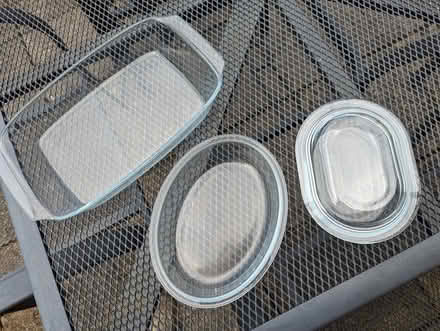 Photo of free 3 pyrex dishes (PO7) #2