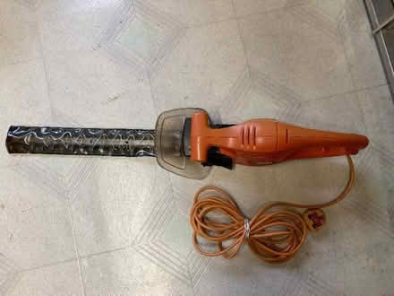 Photo of free Black & Decker GT4245 Electric Corded Hedge Trimmer (Monkspath B90) #1