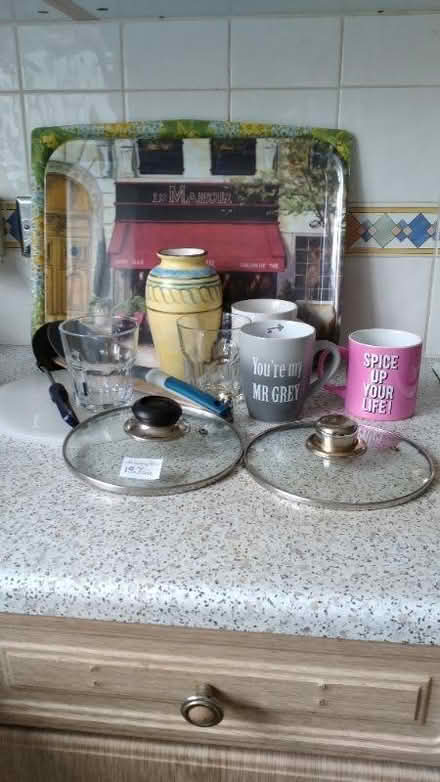 Photo of free Lids + kitchen items (Haywood RG12) #1