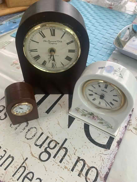 Photo of free 3 very pretty small clocks (Belvedere DA17) #1