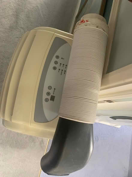 Photo of free Air conditioner / Dehumidifier (Belvedere DA17) #4