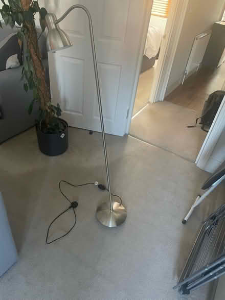 Photo of free Floor lamp (Lewisham) #1