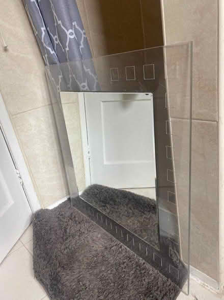 Photo of free Old bathroom mirror (Woodlesford, LS26) #2