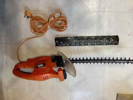 Photo of free Black & Decker GT4245 Electric Corded Hedge Trimmer (Monkspath B90) #2