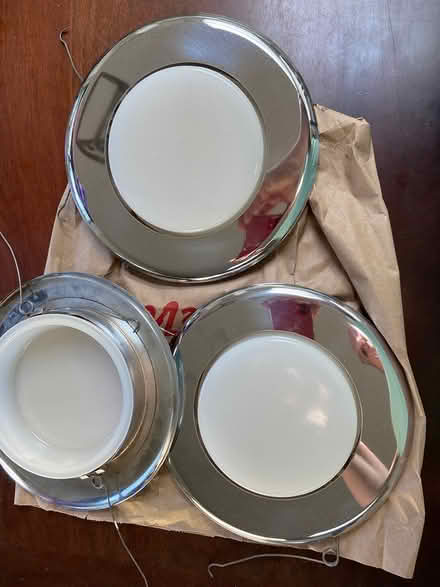 Photo of free covers recessed lights 1970’s (NW Hinsdale—Ogden & Rte 83) #1