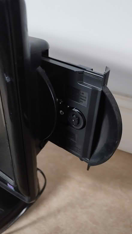 Photo of free TV (Farnborough GU14) #2