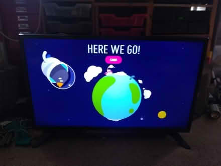 Photo of free 32" LG smart telly (Kings Sutton OX17) #2