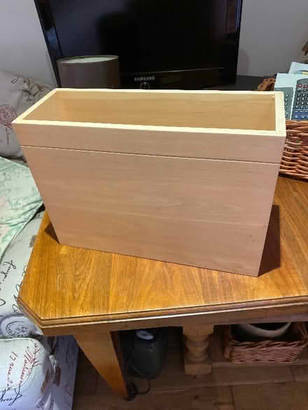 Photo of free Light wood box for storing magazines or papers (Burneside LA9) #1