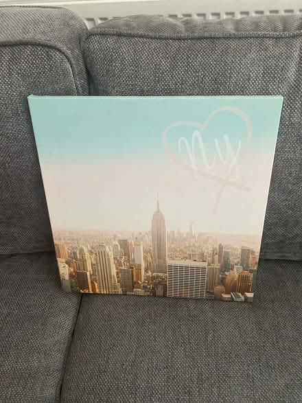 Photo of free New York canvas (L15) #1