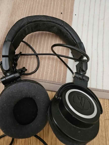 Photo of free Headset (NW4) #2