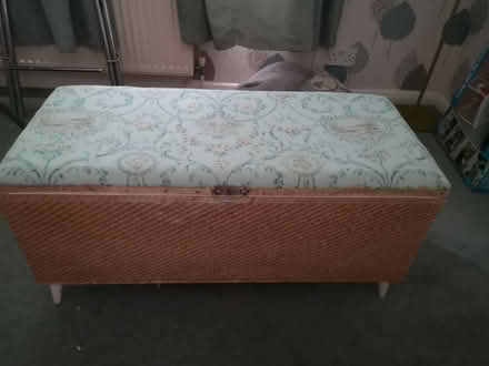 Photo of free Vintage Ottoman (Langley SG4) #1