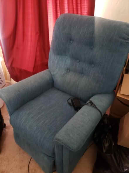 Photo of free Power lift recliner (Lake Jackson area) #1