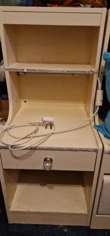 Photo of free Bed side cabinets (Tooting SW17) #1