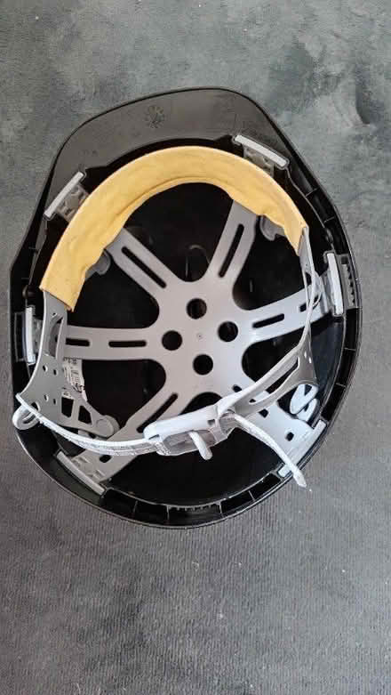 Photo of free Hard hat - used (Westbourne Park W11) #2