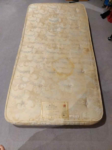 Photo of free Single mattress (New Barnet EN4) #1