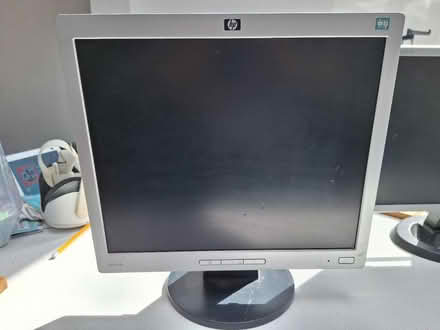 Photo of free HP 17" monitor (CR5 old coulsdon) #1