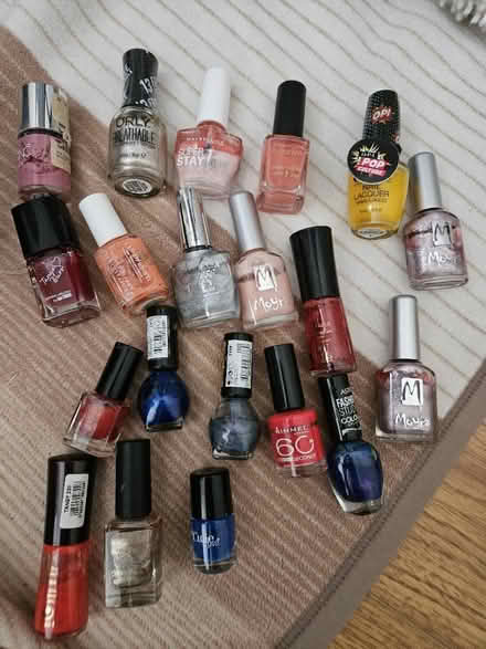 Photo of free Nail varnish x20 (NW4) #1