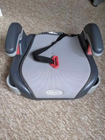 Photo of free Graco kids car booster seat (Chippenham SN14) #1