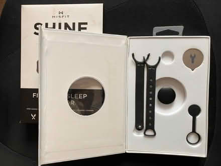 Photo of free SHINE fitness monitor (Poplar E14) #3