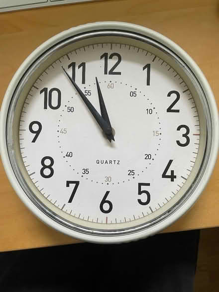 Photo of free Wall Clock (Battery) (Lower Earley RG6) #2