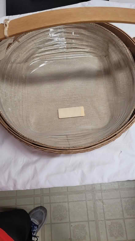 Photo of free Longaberger round pie basket (Liverpool Bayberry) #3