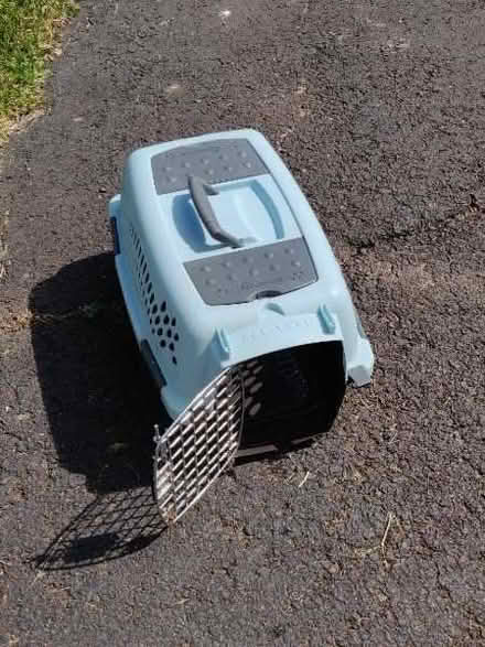 Photo of free Pet carrier (Lansdale) #1