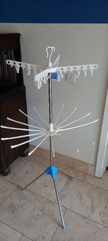 Photo of free Cloths airer (Pinehurst SN25) #1