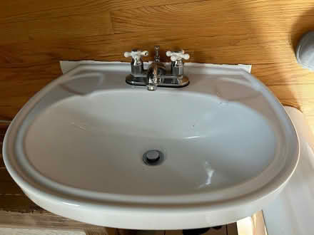Photo of free Pedestal Sink (Carlingwood) #1