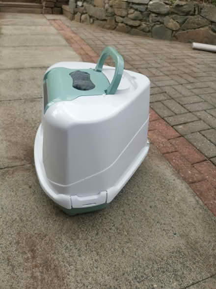 Photo of free Corner cat litter tray (Loughborough) #2