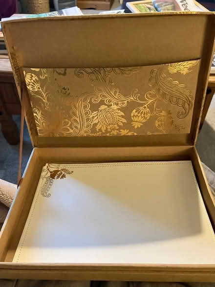 Photo of free Notecards, envelopes, writing paper (Waddon) #3