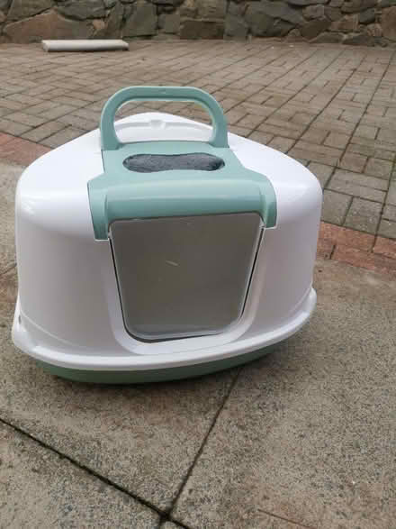 Photo of free Corner cat litter tray (Loughborough) #1