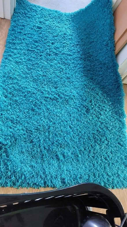 Photo of free Blue rug (Reading RG1) #1