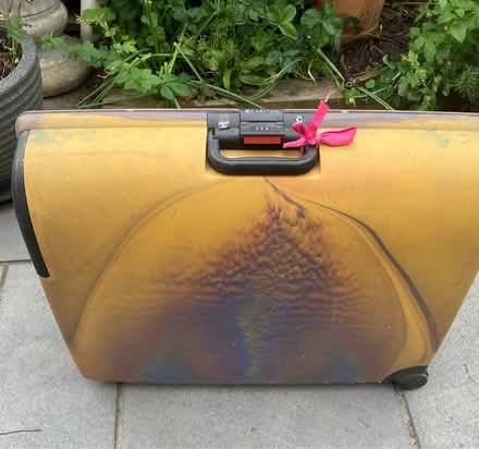 Photo of free Large , hard shell suitcase (Toton NG9) #2