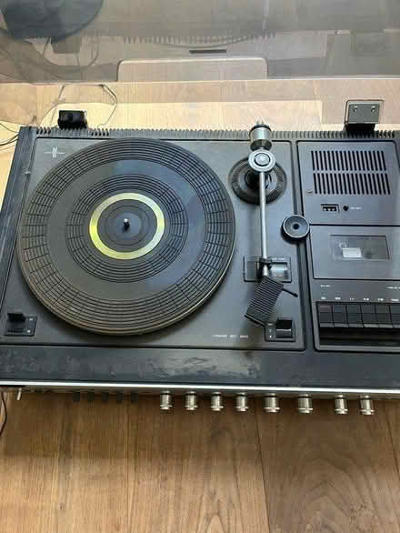 Photo of free Pye hifi system with speakers (London W12, Shepherd’s Bush) #1