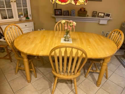 Photo of free Dining Set (Suffern) #1