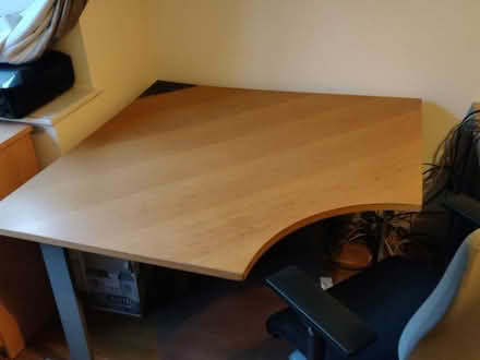 Photo of free Office corner desk (Fiveways BN1) #2