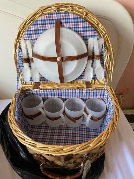 Photo of free Picnic hamper (By Morrisons Basingstoke road) #1