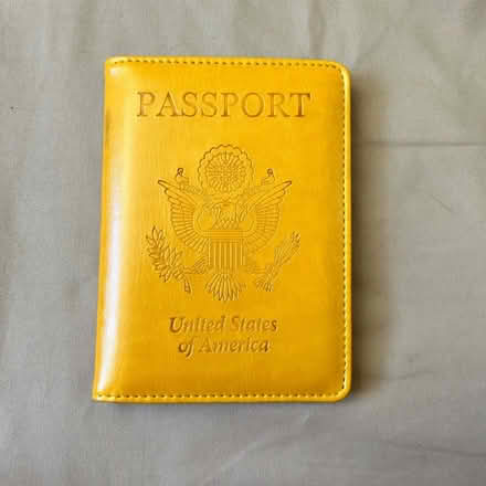 Photo of free Passport cover (Belleville) #1