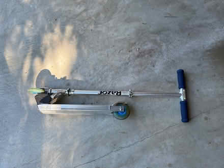 Photo of free Razor scooter (Southwest St Louis County) #2