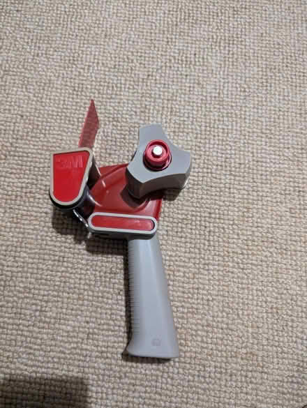 Photo of free parcel tape dispenser (Blackford EH9) #1