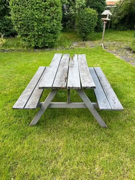 Photo of free Wooden picnic bench (Long Ditton KT6) #4