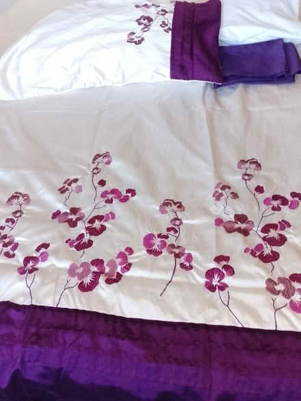 Photo of free Purple floral duvet set -single (Emmbrook RG41) #1