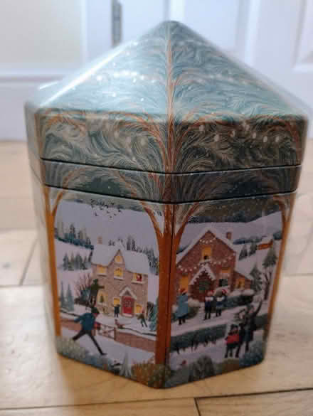 Photo of free Empty biscuit tin (Allington ME16) #1