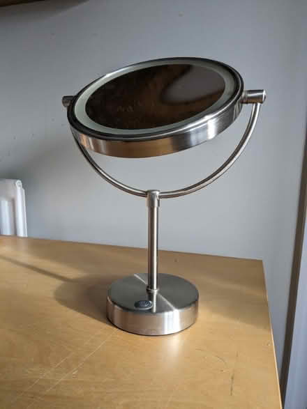 Photo of free Ikea magnifying mirror (Hook RG27) #4