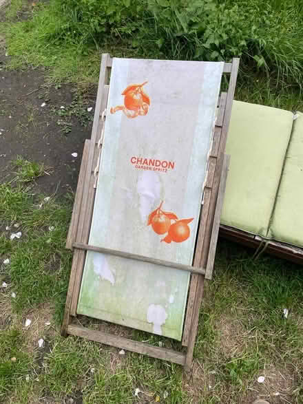 Photo of free 2 Chandon deck chairs (SW11 near Battersea Park Road) #3
