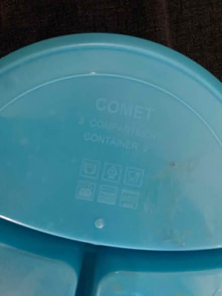 Photo of free 3x Tupperware plates 3 compartments (SW11) #4