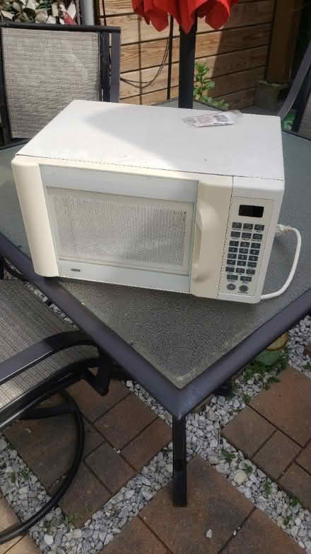 Photo of free Small Microwave (Flushing, Queens) #1