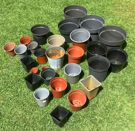 Photo of free Plant pots various sizes (Brickhill MK41) #1