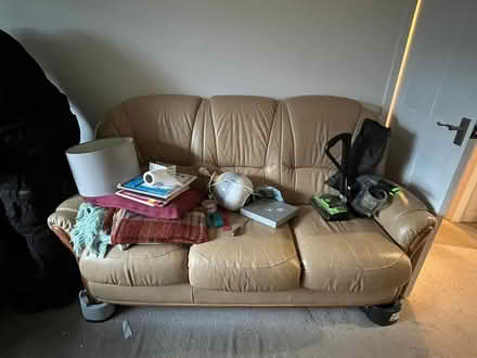 Photo of free Sofa suite (Windsor SL4) #2